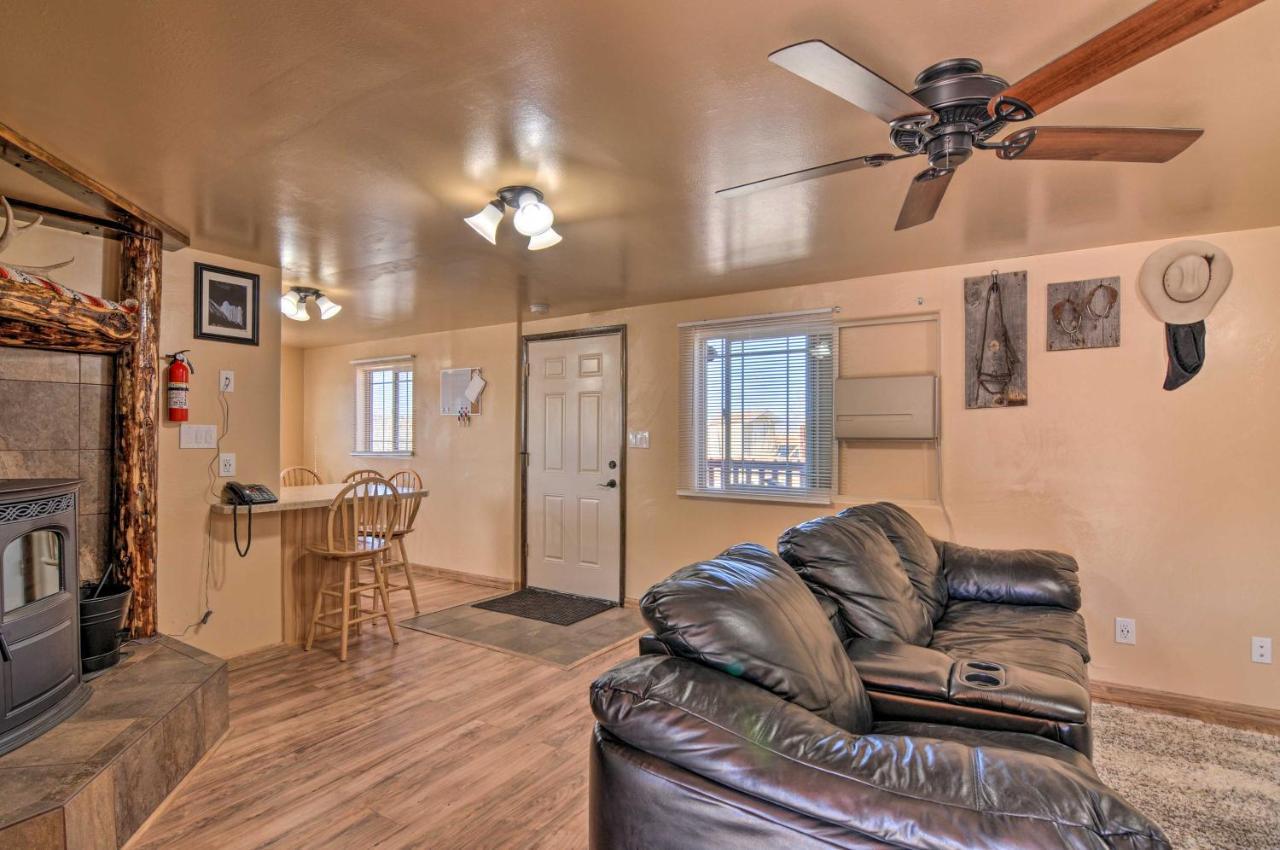 Cozy Home With Canyon Views 2 Mi To Grand Staircase Henrieville Eksteriør billede