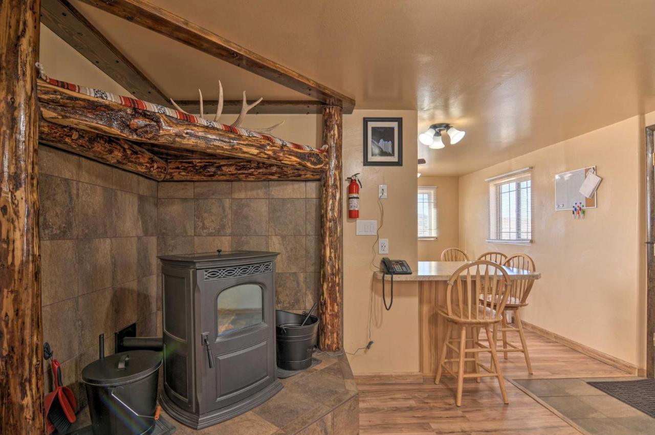 Cozy Home With Canyon Views 2 Mi To Grand Staircase Henrieville Eksteriør billede