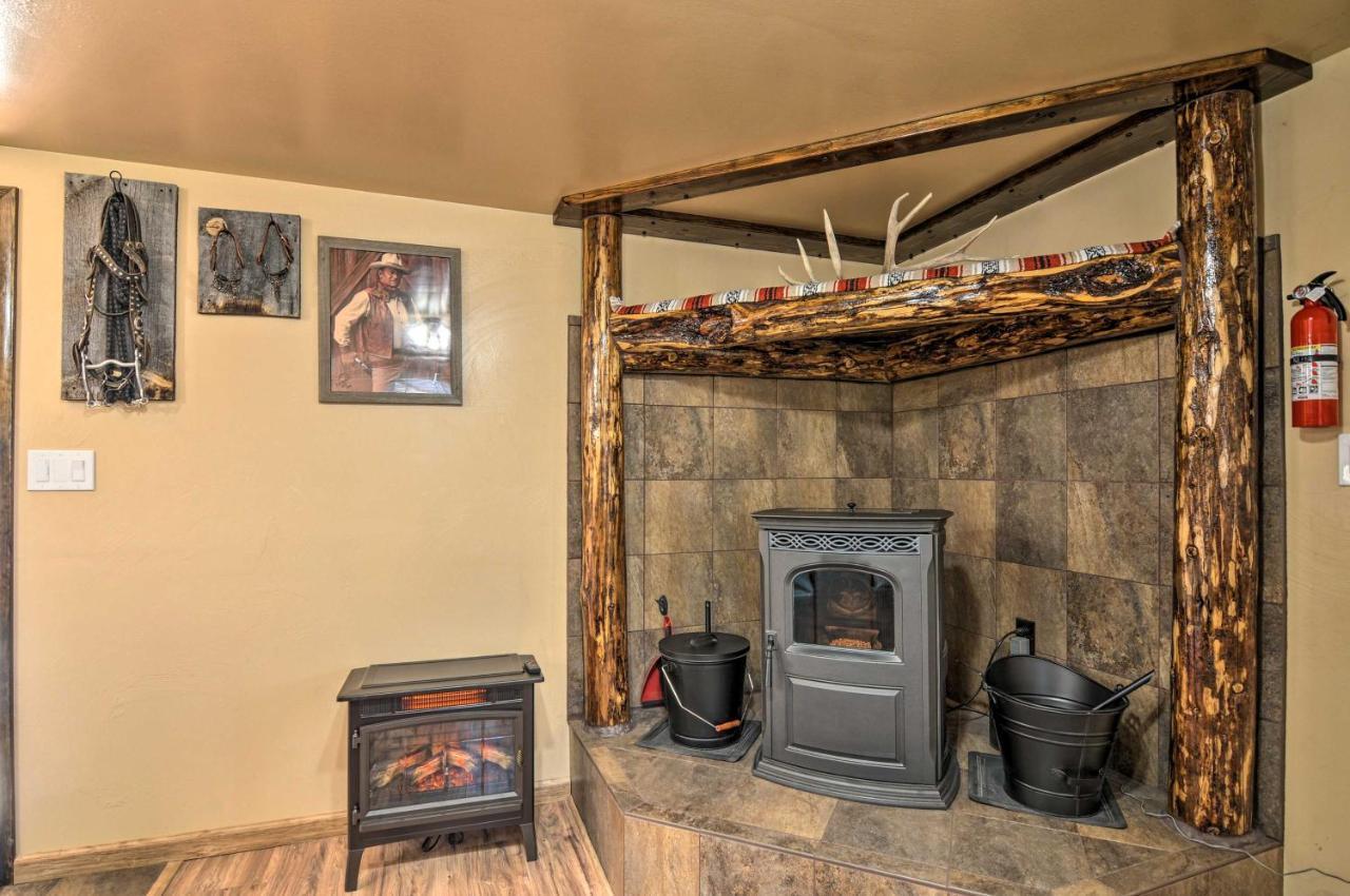 Cozy Home With Canyon Views 2 Mi To Grand Staircase Henrieville Eksteriør billede