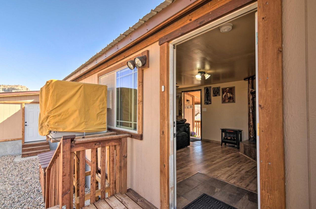 Cozy Home With Canyon Views 2 Mi To Grand Staircase Henrieville Eksteriør billede